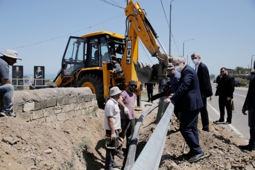 В Дербенте проводятся работы по восстановлению водоснабжения на 8 и 9 магалах