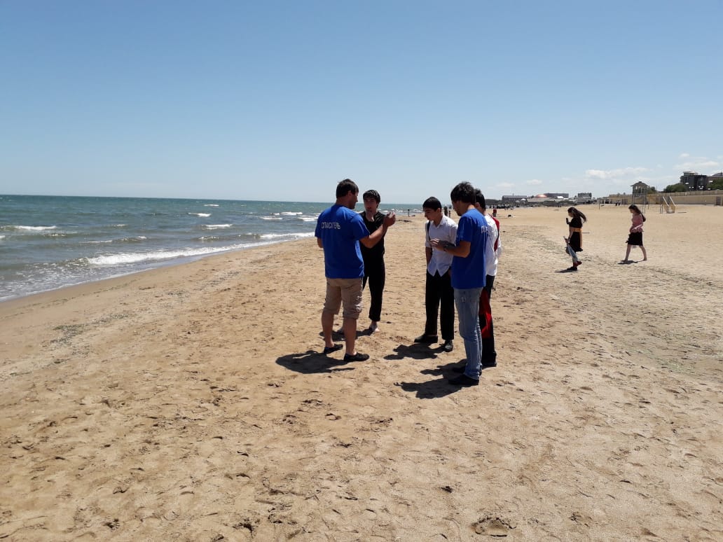 Муниципальными спасателями проводится профилактическая работа на пляже