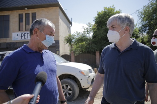 Хизри Абакаров проинспектировал улицу Х. Тагиева, где ведутся работы по реконструкции