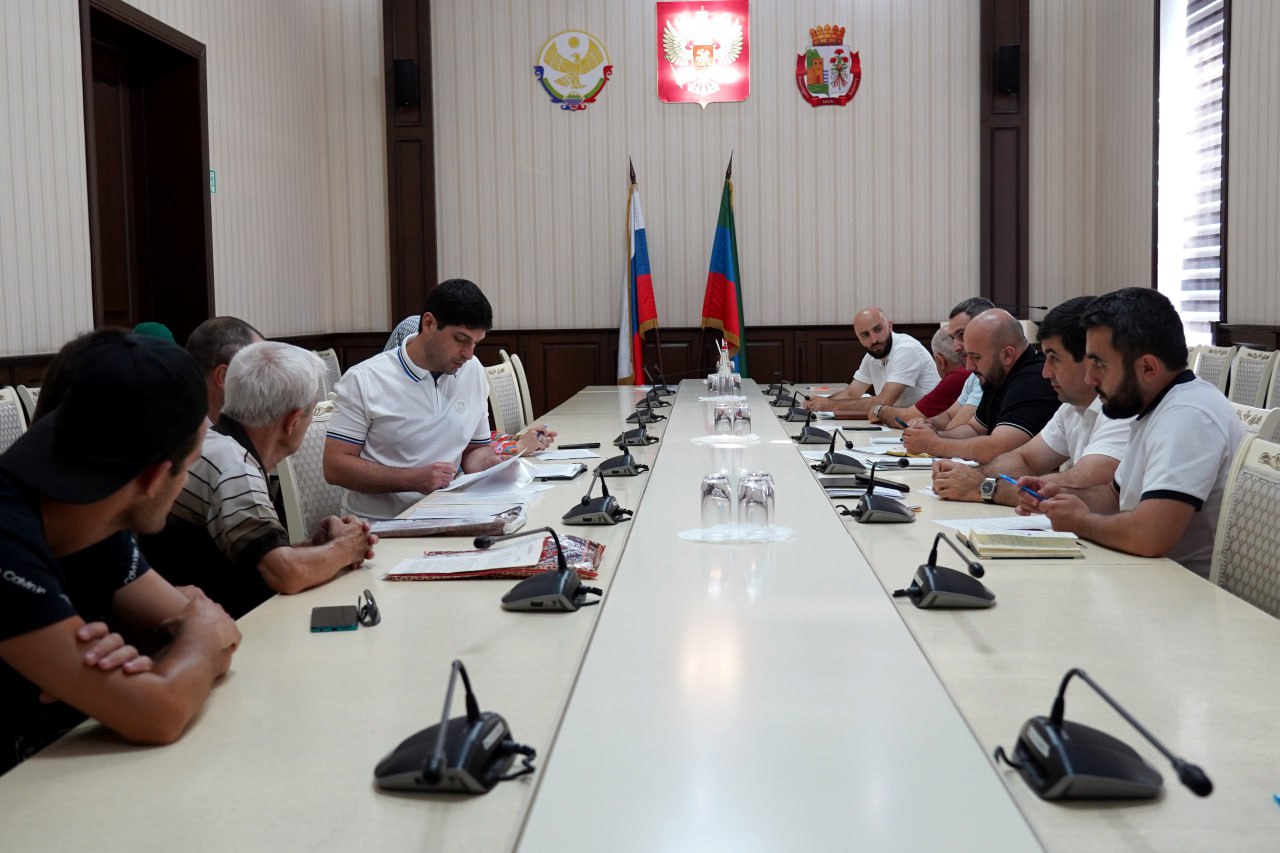 В администрации Дербента состоялся прием граждан | 15.07.2024 | Новости  Дербента - БезФормата