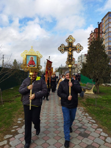 Прихожане из Дербента приняли участие в закладке первого камня храма князя Александра Невского
